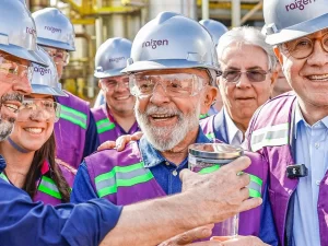 53742975072_d4dab1b425_k-e1716583815247