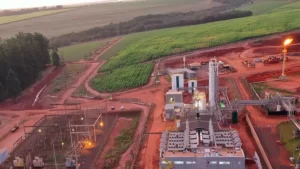 Vista-da-termeletrica-a-biogas-da-Raizen-Geo-Biogas-em-Guariba-SP-que-gera-energia-eletrica-de-residuos-de-cana-de-acucar-em-escala-comercial-Foto-Divulgacao_Edit