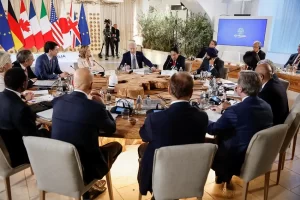 g7