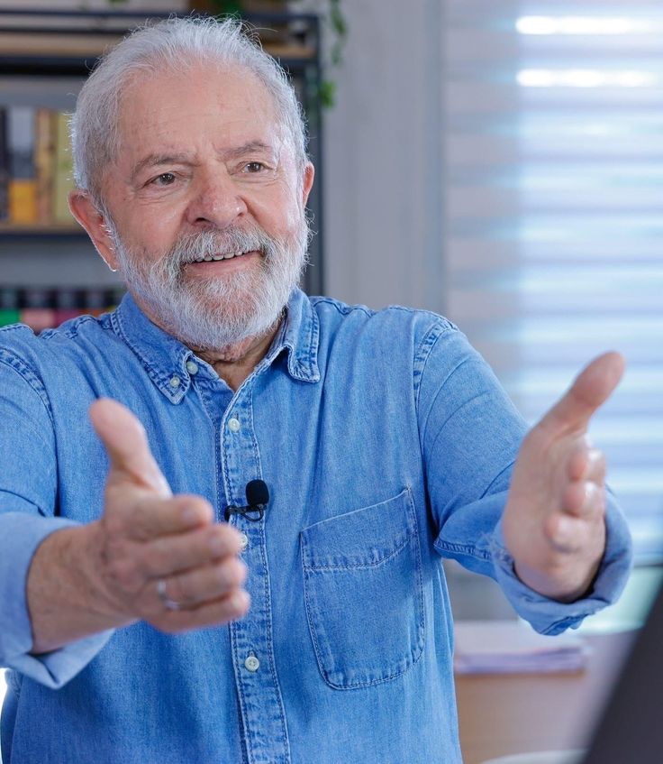 Lula afirma que Brasil pode voltar a ser exportador de óleo diesel e gasolina